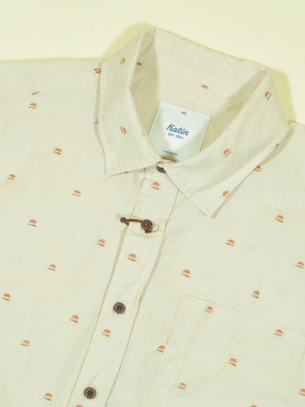 Katin Sunset Shirt Mens M Beige Cotton Button Down Short Sleeve Woven